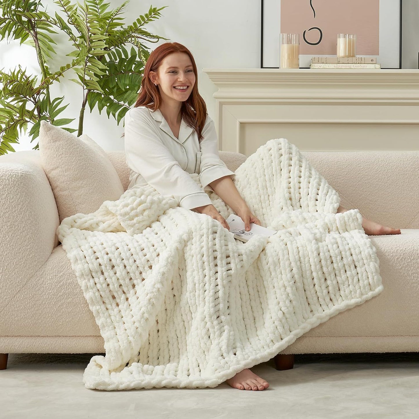 Chenille Hand-Knitted Chunky Yarn Blanket For Home Decor