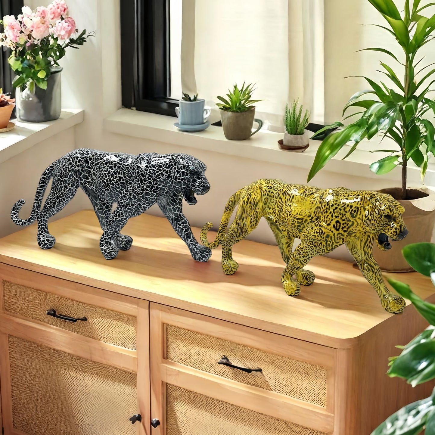 Modern Minimalist Simulated Leopard Figurine Home Decor Gift Box
